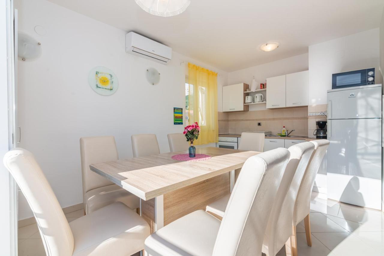 Apartment Mimoza 6, Baska, Krk Exterior photo