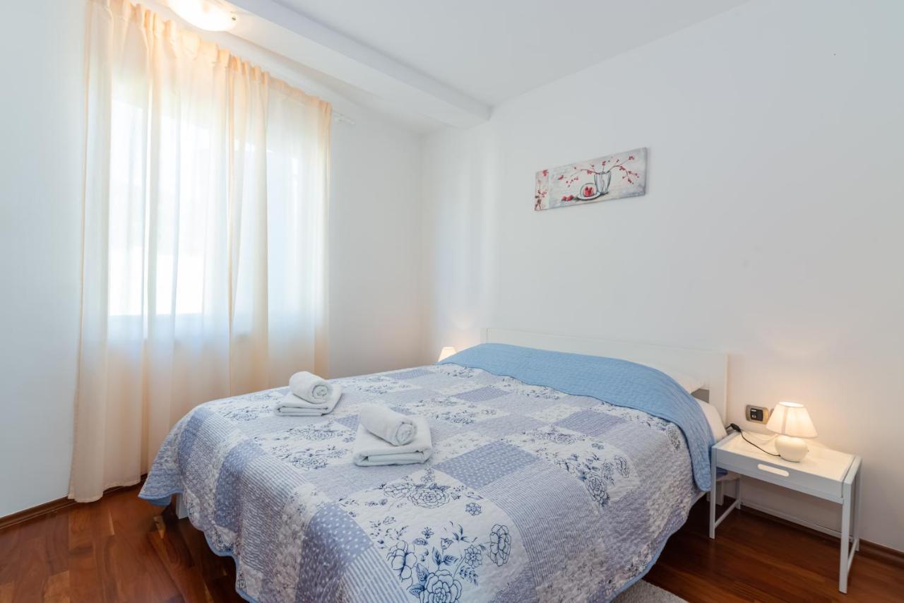 Apartment Mimoza 6, Baska, Krk Exterior photo
